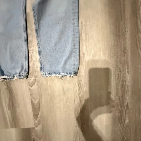 Agolde Riley Cropped Jeans - Picture 2 of 7